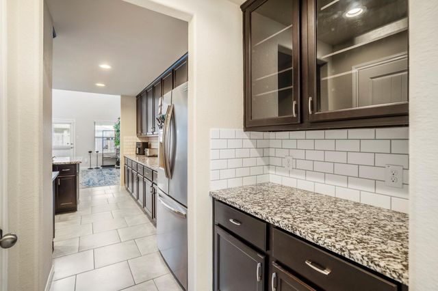 719 Autumn Flats Way, Rosharon, TX 77583