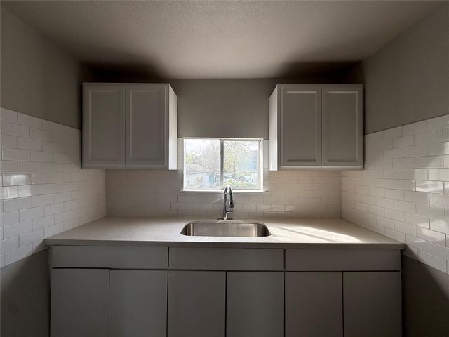 7314 Navigation Boulevard A, Houston, TX 77011