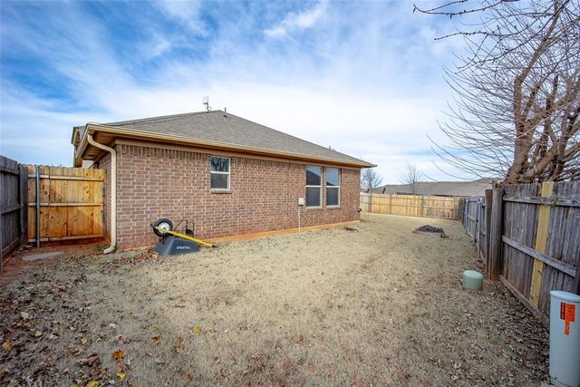 13300 SW 4th Street, Yukon, OK 73099