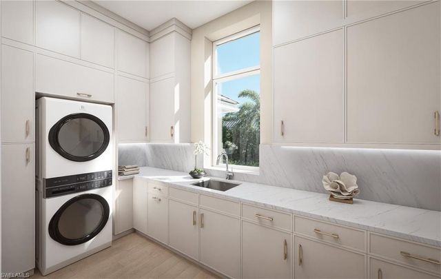 408 16th AVE S, Naples, FL 34102