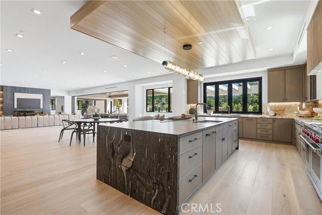 4400 OAK PLACE, Westlake Village, CA 91362