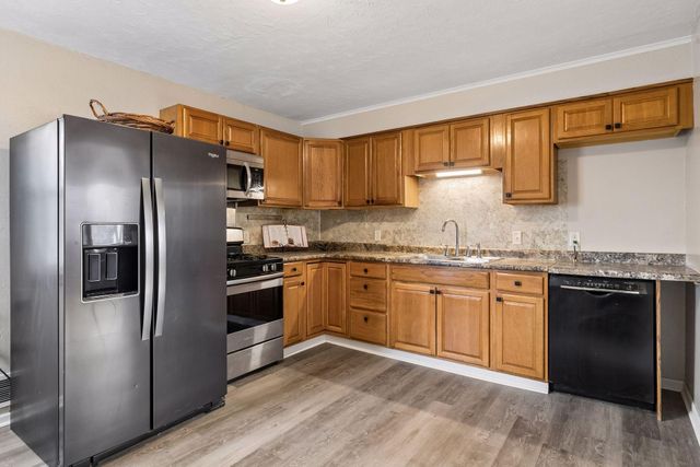 1461 Grandview Avenue E, Maplewood, MN 55109