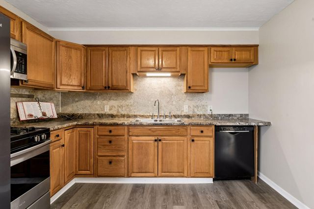 1461 Grandview Avenue E, Maplewood, MN 55109