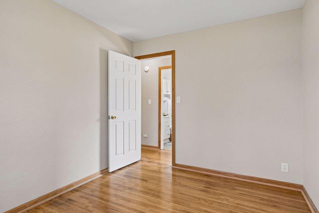 1461 Grandview Avenue E, Maplewood, MN 55109