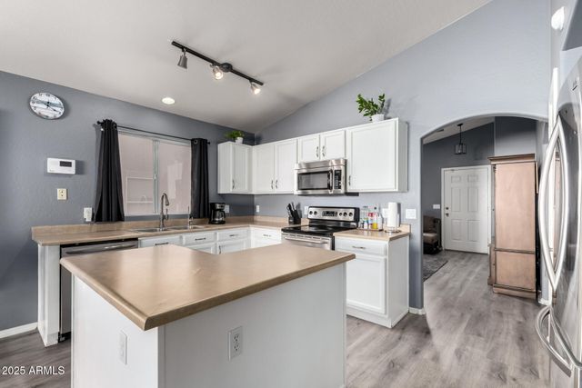 12606 W CHERRY HILLS Drive, El Mirage, AZ 85335