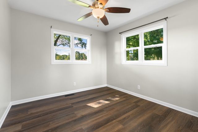 865 W 200 N, La Porte, IN 46350