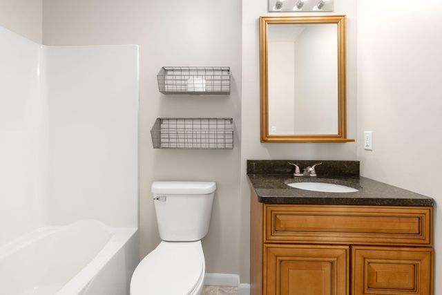 865 W 200 N, La Porte, IN 46350