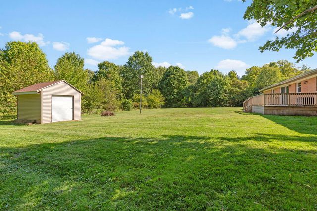 865 W 200 N, La Porte, IN 46350