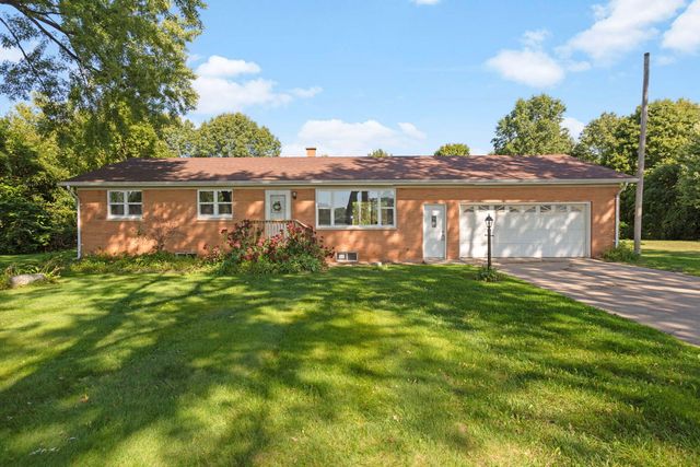 865 W 200 N, La Porte, IN 46350