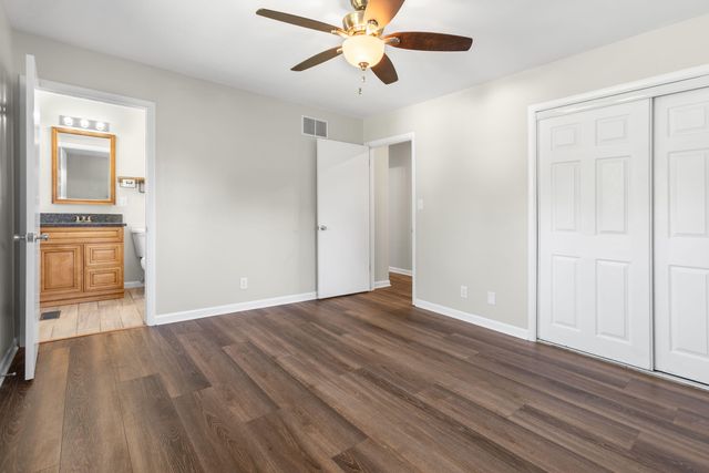 865 W 200 N, La Porte, IN 46350