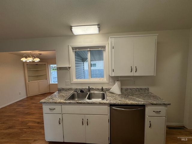 2053 Sherry Drive, Twin Falls, ID 83301