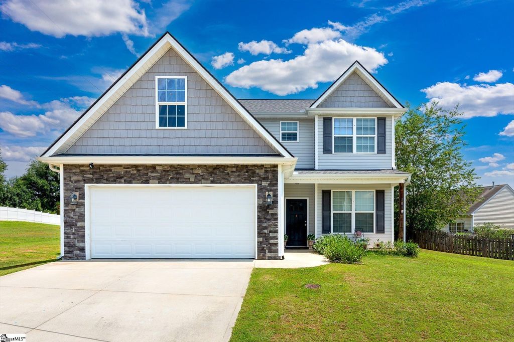 101 Reedy Falls Drive, Greenville, SC 29605