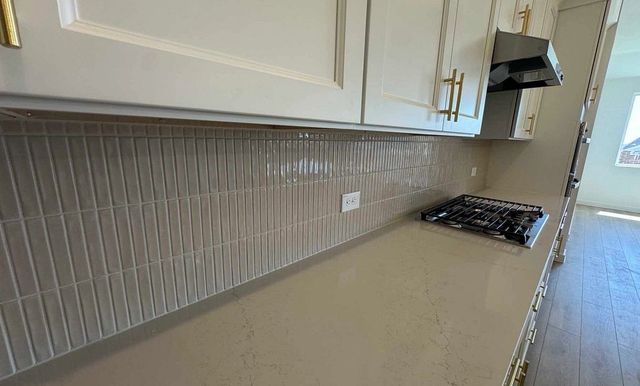 712 Tyronza Drive, Justin, TX 76247