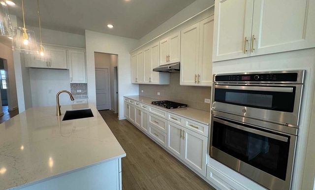 712 Tyronza Drive, Justin, TX 76247