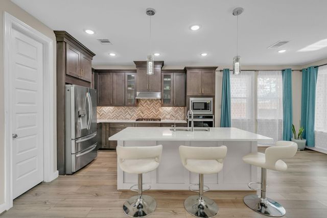 2030 Woodland Pine Court, Conroe, TX 77384