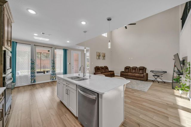 2030 Woodland Pine Court, Conroe, TX 77384