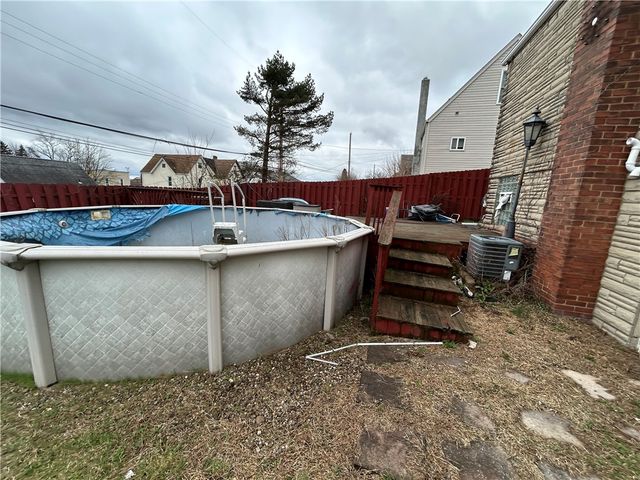 939 Josephine St, N Versailles, PA 15035