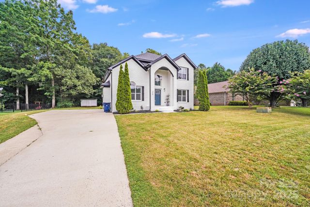 144 Walking Horse Run, Stanley, NC 28164