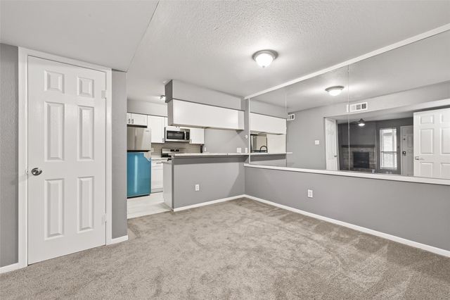 2100 Wilcrest Drive 225, Houston, TX 77042