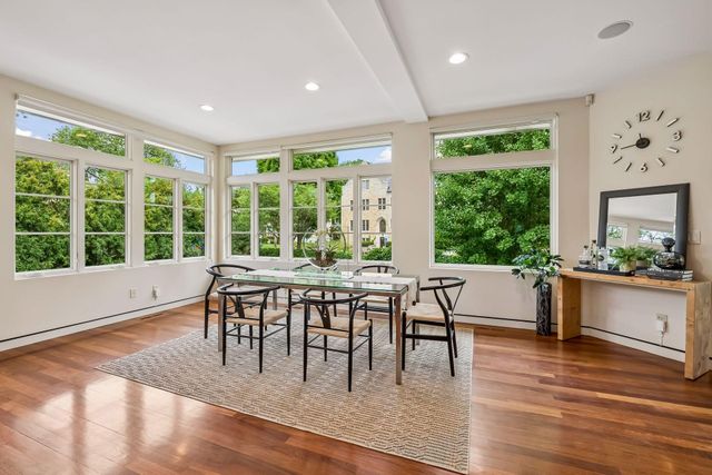 2100 W Lake Of The Isles Parkway, Minneapolis, MN 55405