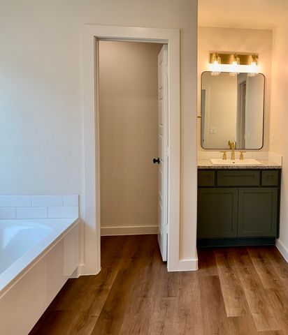 7007 16th Street, Lubbock, TX 79416