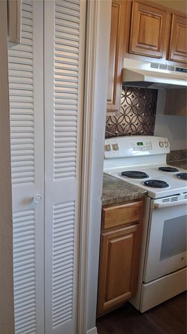 1284 ROMA COURT, Orlando, FL 32825