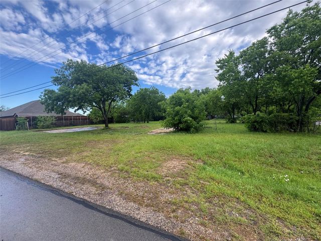 226 Carson Street, Red Oak, TX 75154