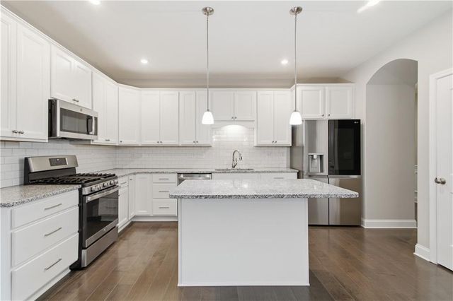 210 Balsam Drive, Dallas, GA 30157