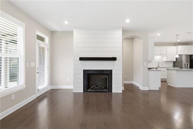 210 Balsam Drive, Dallas, GA 30157