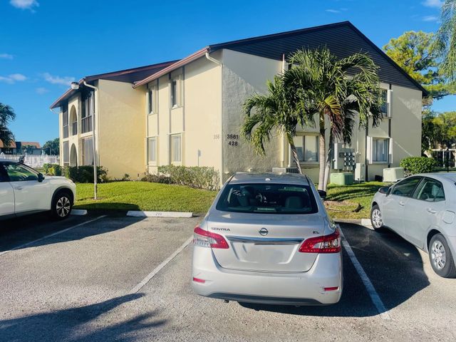 3561 Pine Needle Drive C-1, Greenacres, FL 33463