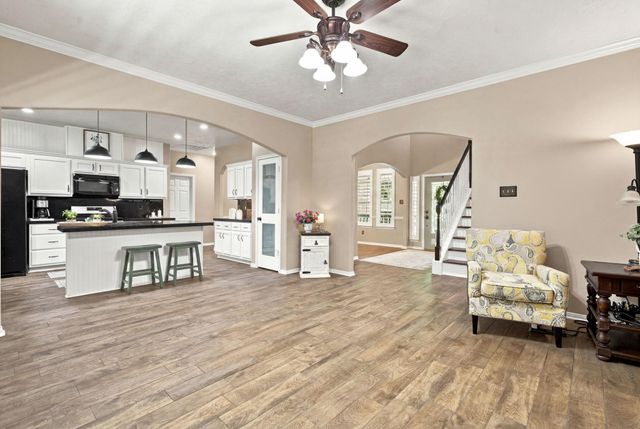402 Fairbanks Drive, Magnolia, TX 77354