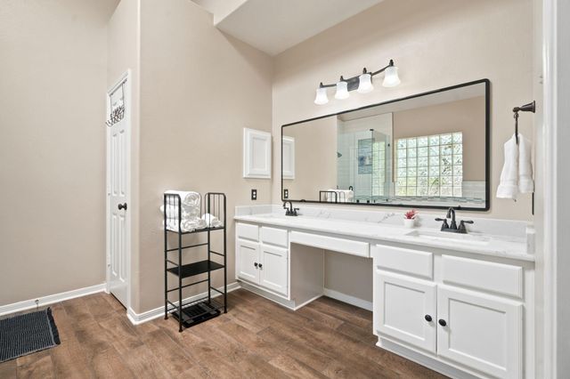 402 Fairbanks Drive, Magnolia, TX 77354