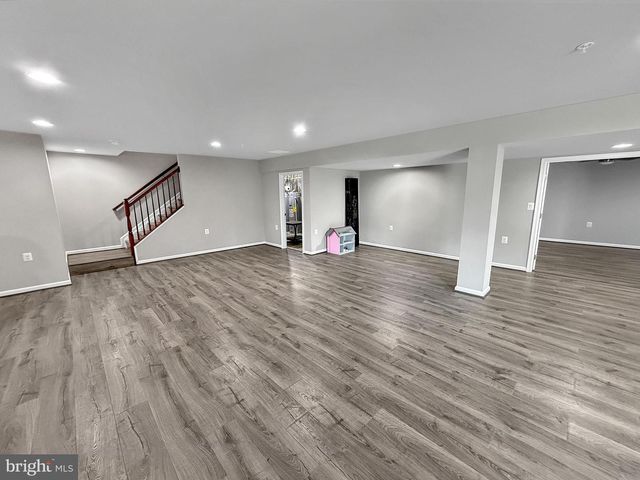 63 POTOMAC CROSSING ST, Charles Town, WV 25414