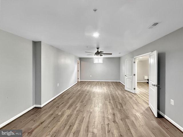 63 POTOMAC CROSSING ST, Charles Town, WV 25414
