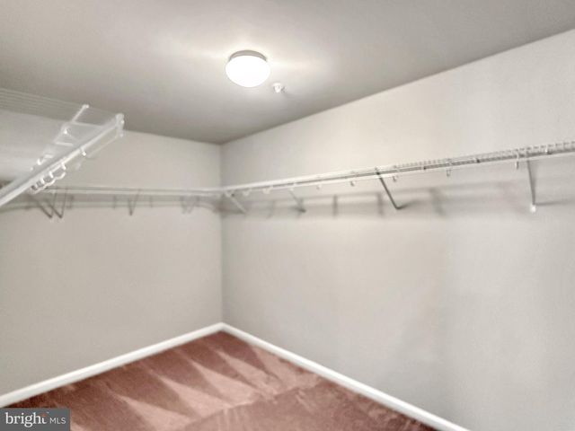 63 POTOMAC CROSSING ST, Charles Town, WV 25414