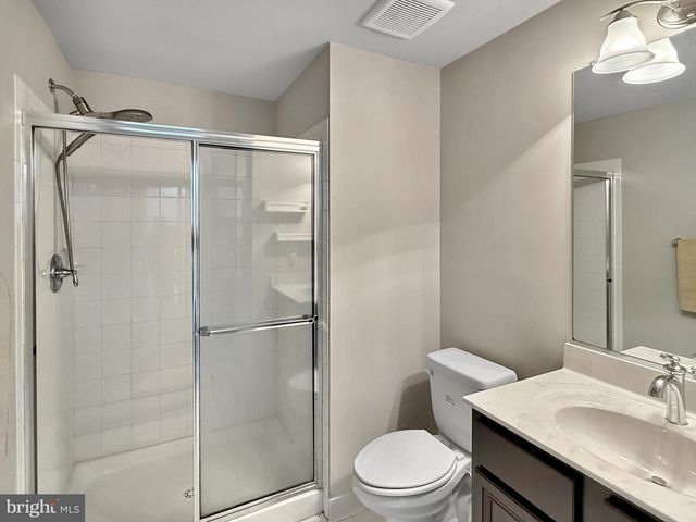 63 POTOMAC CROSSING ST, Charles Town, WV 25414