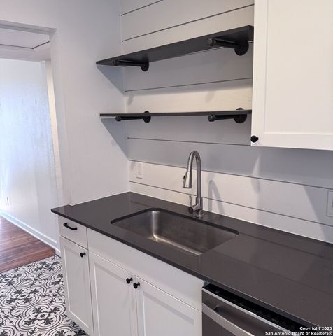 217 Natalen Ave Apt 6, San Antonio, TX 78209