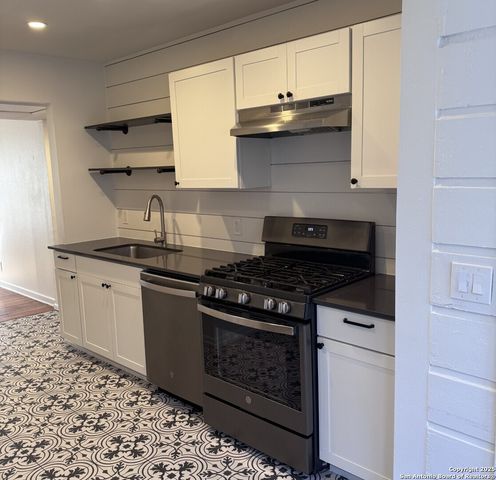 217 Natalen Ave Apt 6, San Antonio, TX 78209