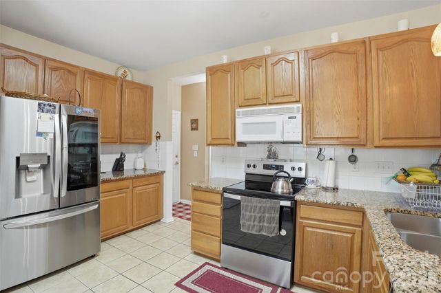 5619 Hedgecrest Place, Charlotte, NC 28269