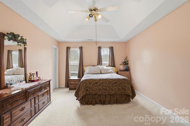 5619 Hedgecrest Place, Charlotte, NC 28269