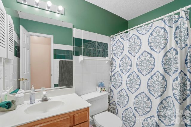 5619 Hedgecrest Place, Charlotte, NC 28269