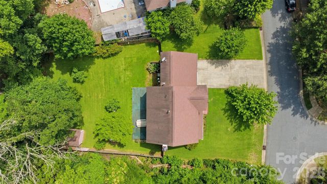 5619 Hedgecrest Place, Charlotte, NC 28269