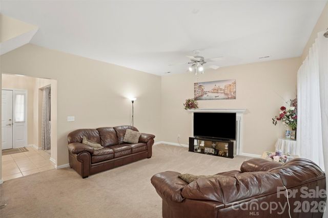 5619 Hedgecrest Place, Charlotte, NC 28269