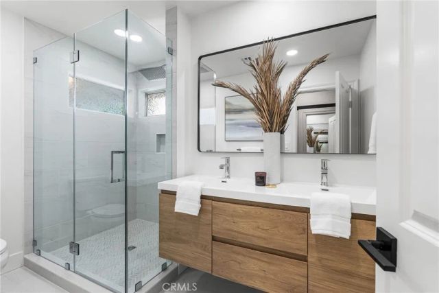 1903 E Bolingridge, Orange, CA 92865