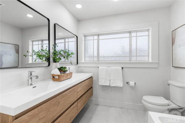 1903 E Bolingridge, Orange, CA 92865