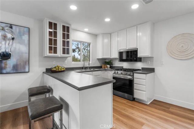 1903 E Bolingridge, Orange, CA 92865