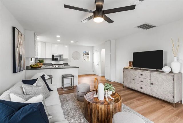 1903 E Bolingridge, Orange, CA 92865