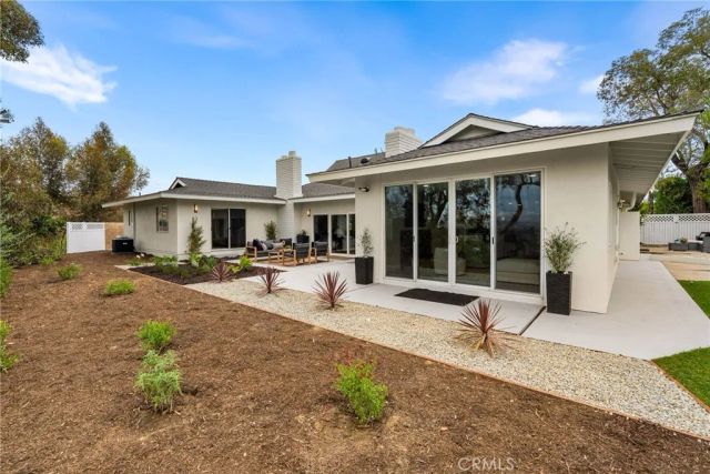 1903 E Bolingridge, Orange, CA 92865