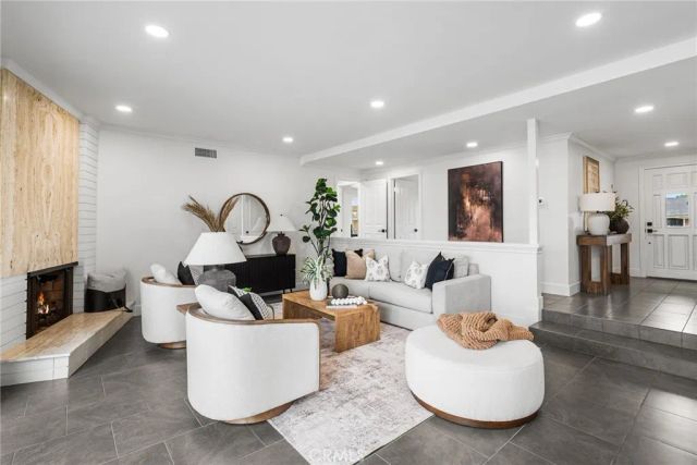 1903 E Bolingridge, Orange, CA 92865