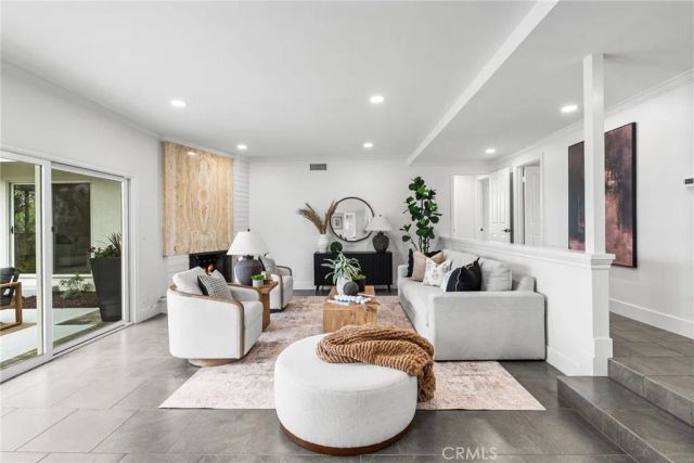 1903 E Bolingridge, Orange, CA 92865